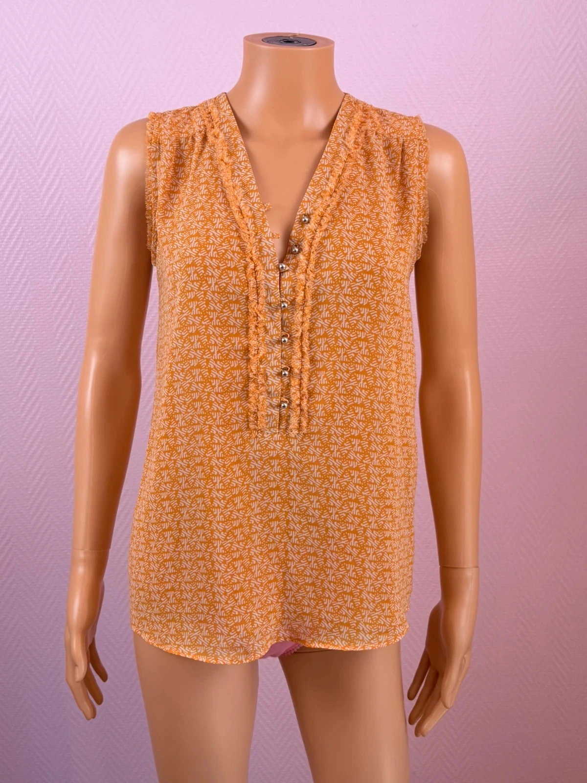 T-shirt femme elora taille 34 propre peu mis